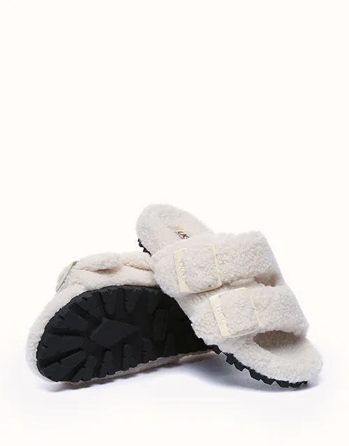 AUSTRALIAN SHEPHERD® Jennie Slipper